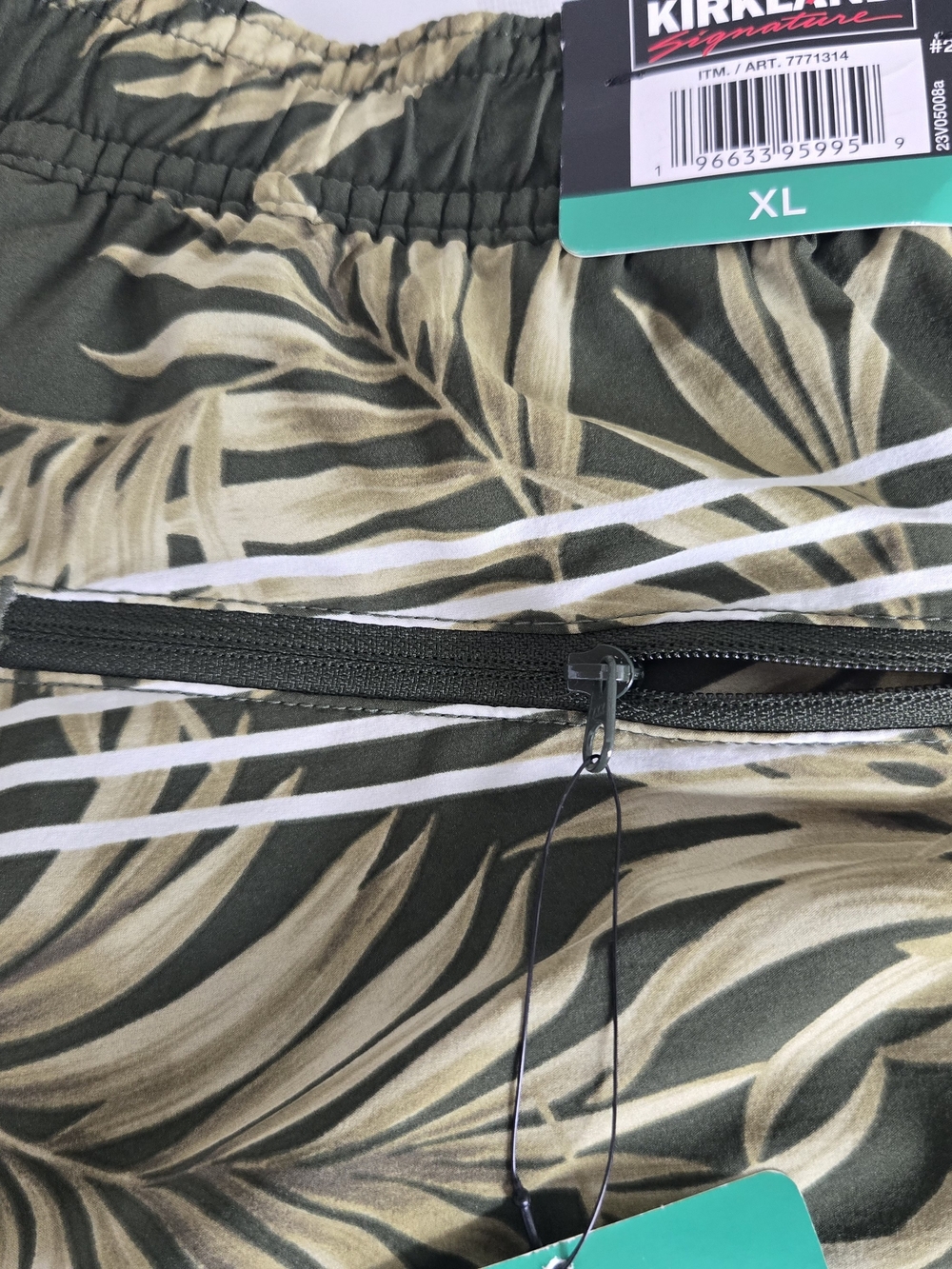 Kirkland Signature Signature Men's Olive Leaf Print Swim Shorts - XL- New 0034 - Picture 8 of 8